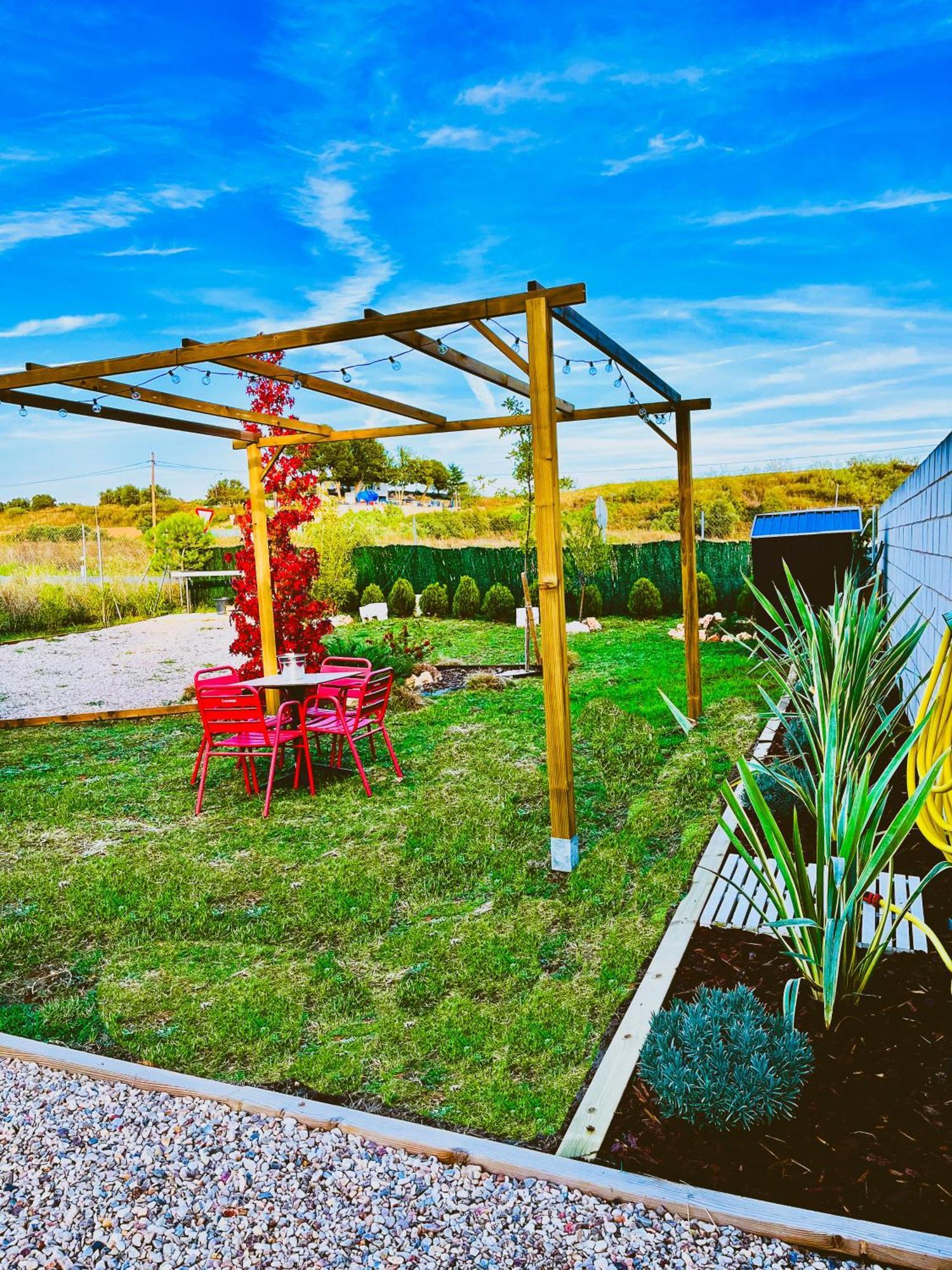 Talamanca de Jarama Eco Alojamiento La Cartuja De Talamanca מראה חיצוני תמונה